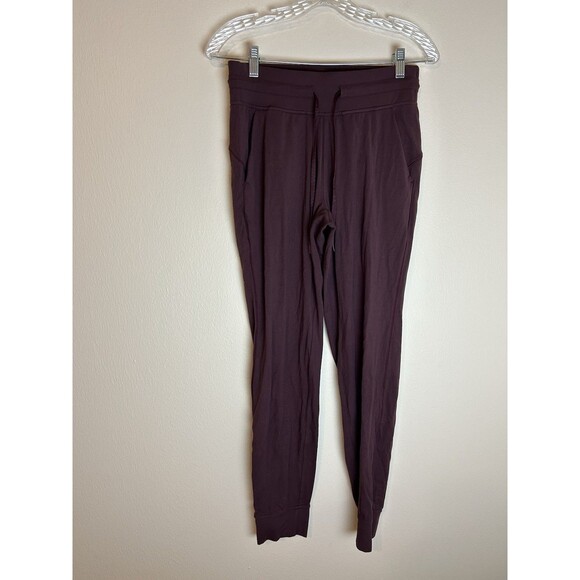 LULULEMON Ready to Rulu High-Rise Pull On Jogger Women's Size 6 Cassis Purple - Picture 1 of 4